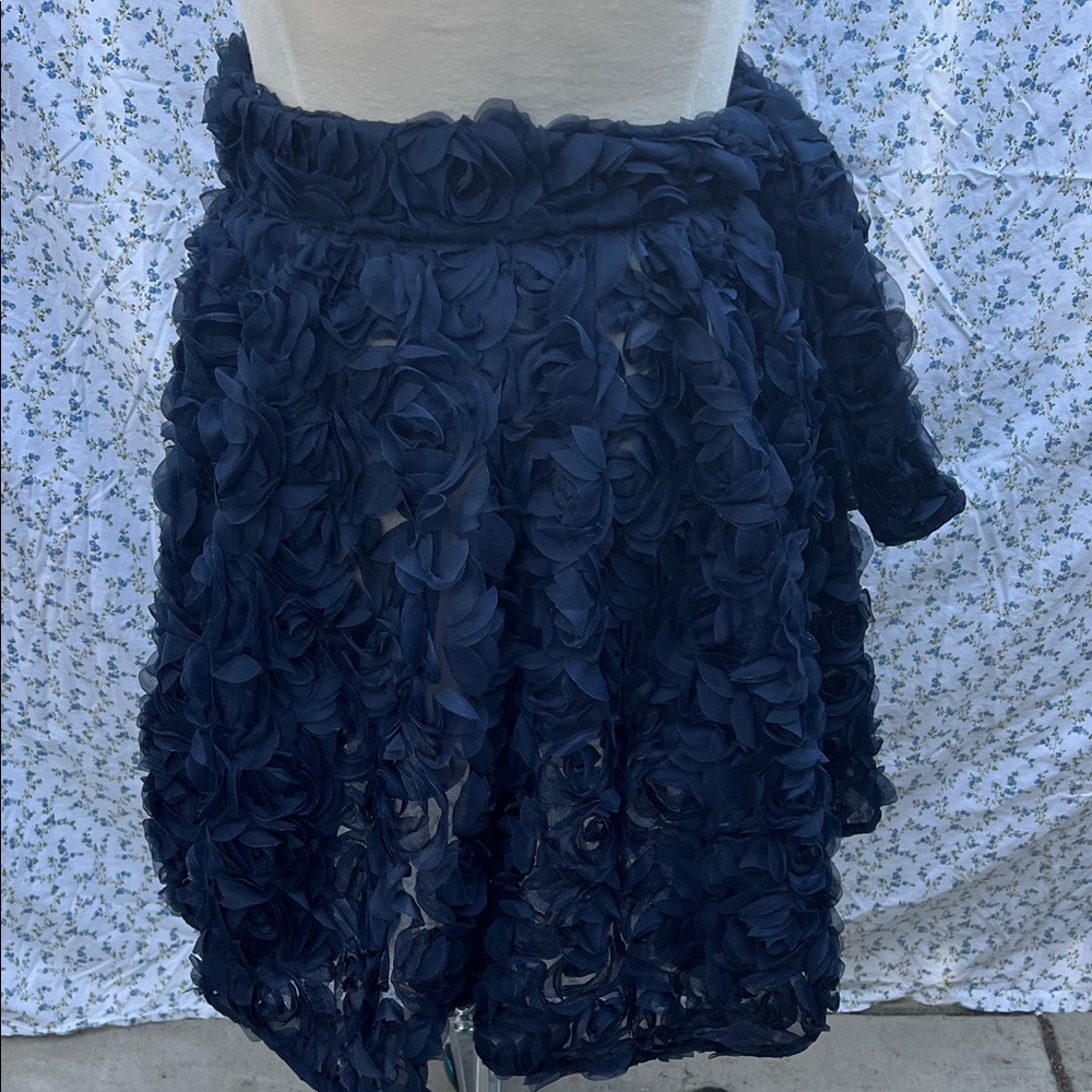 Handcrafted Chic Navy Floral Mini Skirt - Picture 3 of 6